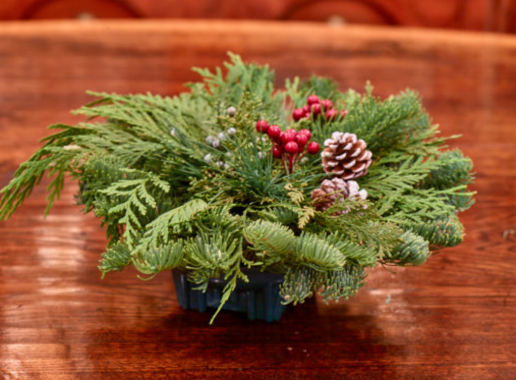 Holiday Centerpiece (C5)